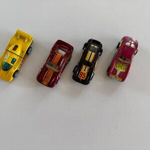 Lot 020  – Hot Wheels/Small Toys.